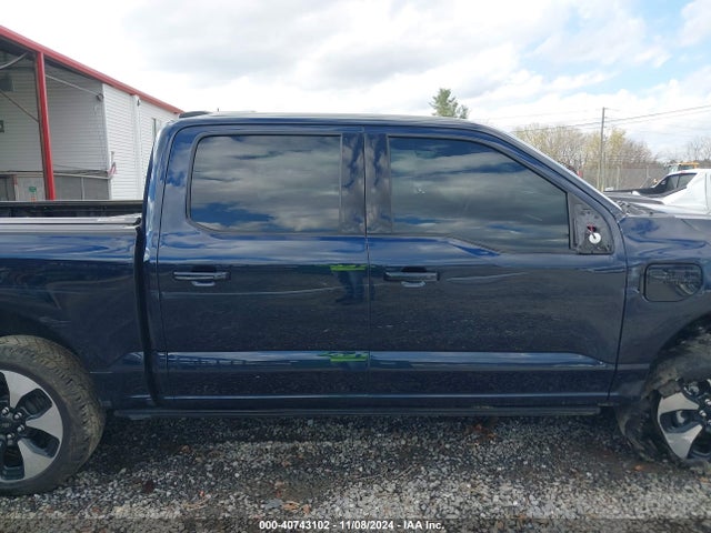 Ford F-150 Lightning Platinum 2023 1FT6W1EV8PWG30312 Image 13
