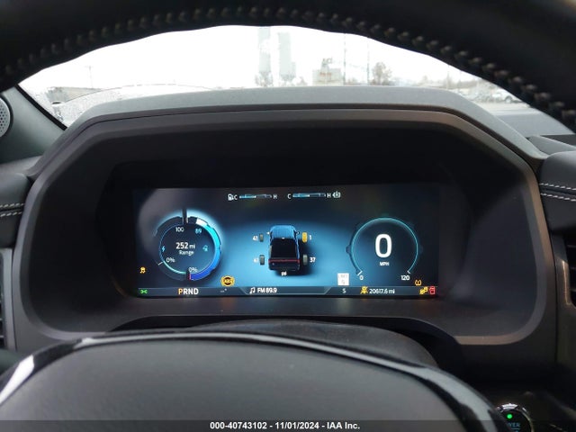 Ford F-150 Lightning Platinum 2023 1FT6W1EV8PWG30312 Image 17