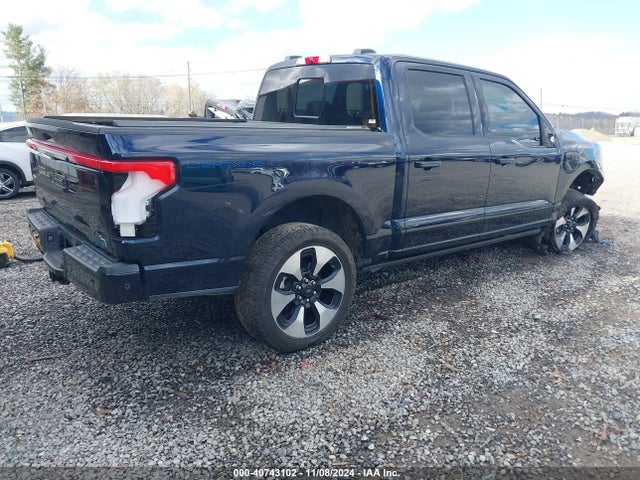 Ford F-150 Lightning Platinum 2023 1FT6W1EV8PWG30312 Image 4
