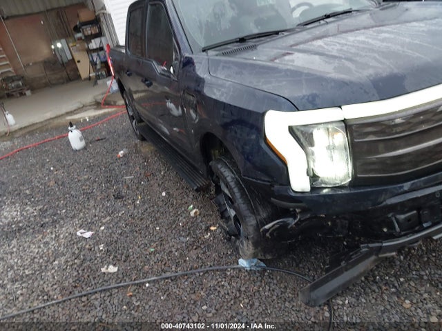 Ford F-150 Lightning Platinum 2023 1FT6W1EV8PWG30312 Image 6