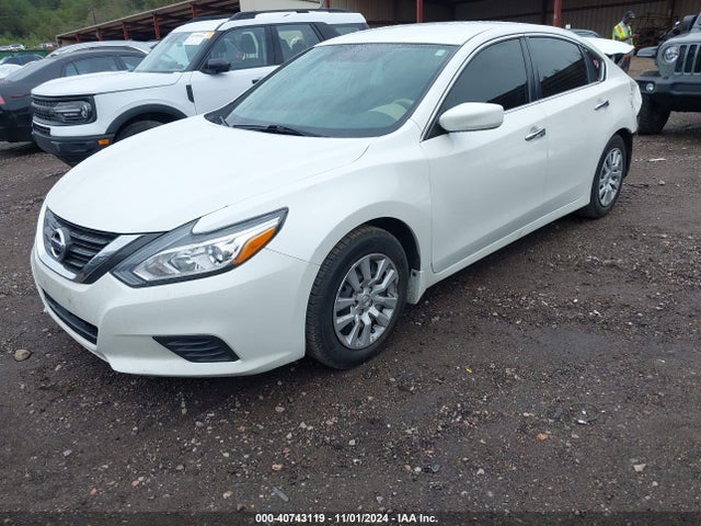 Nissan Altima 2.5 S 2016 1N4AL3AP1GC127864 Image 2