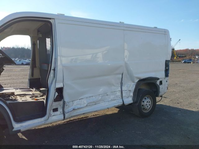3C6TRVAG1JE152736 RAM Promaster 1500 Low Roof 136 Wb