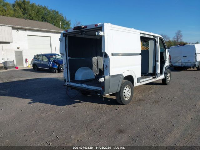 3C6TRVAG1JE152736 RAM Promaster 1500 Low Roof 136 Wb