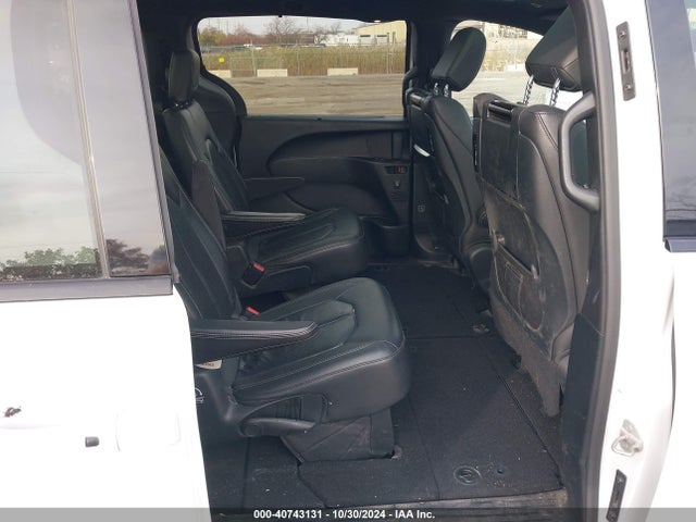 2C4RC1EG6JR261618 Chrysler Pacifica Touring L Plus