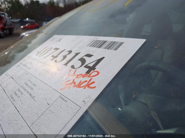 2024 TESLA MODEL Y 7SAYGDEE5RA325008 Photo 9