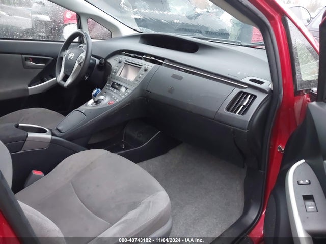 Toyota Prius Two 2015 JTDKN3DU0F0468554 Image 5
