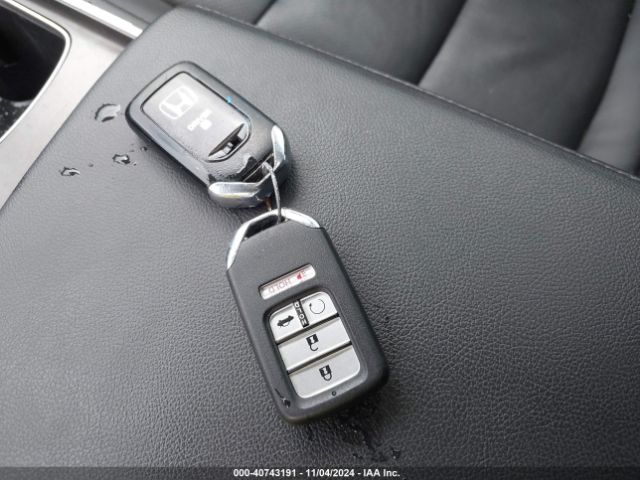 1HGCV2F95MA026935 Honda Accord Touring