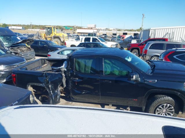 1GTP9EEL9LZ319868 GMC Sierra 1500 4wd  Short Box At4