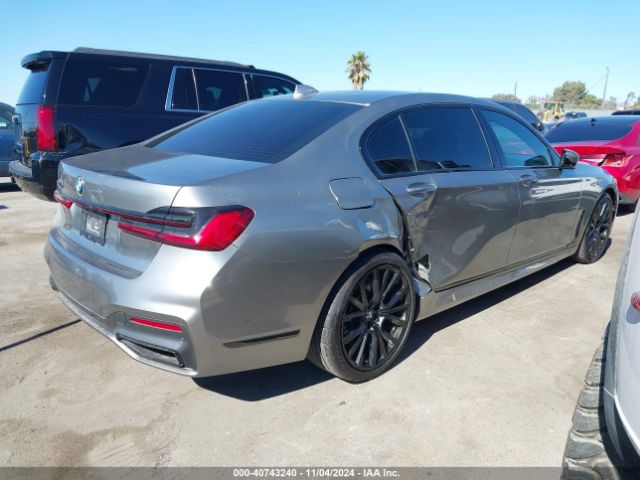 WBA7T2C08NCH67971 BMW 740 I