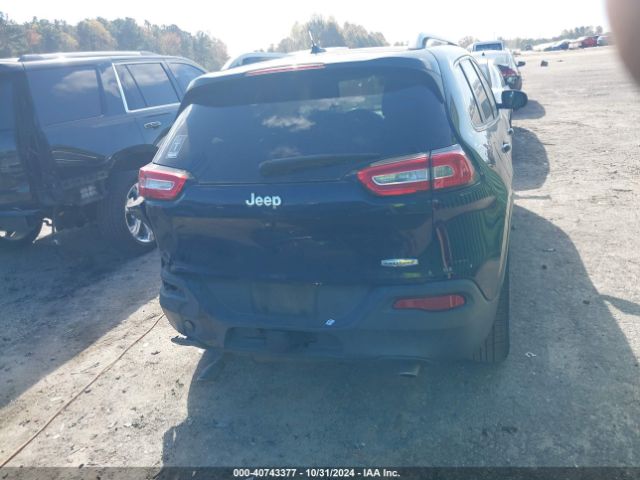 1C4PJLCS5EW185435 Jeep Cherokee Latitude