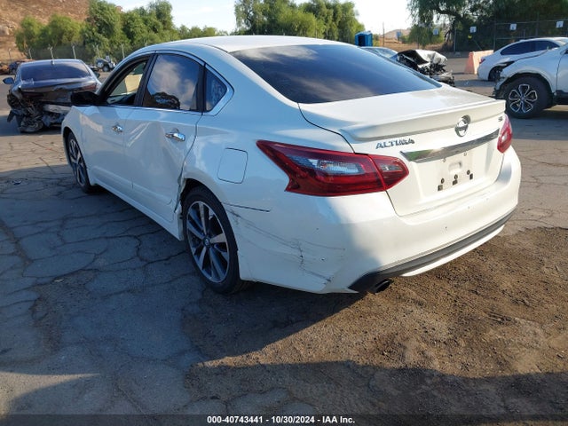 Nissan Altima 2.5 Sr 2017 1N4AL3AP1HC263638 Image 3