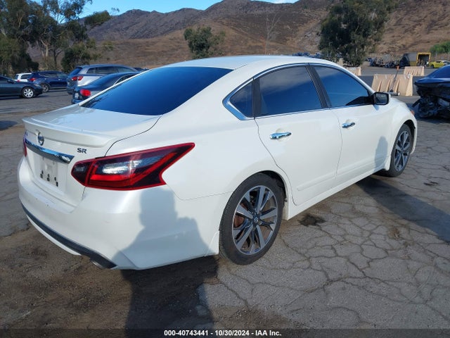 Nissan Altima 2.5 Sr 2017 1N4AL3AP1HC263638 Image 4