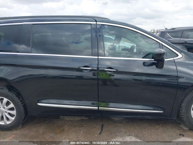 2C4RC1BG9HR752179 Chrysler Pacifica Touring-l