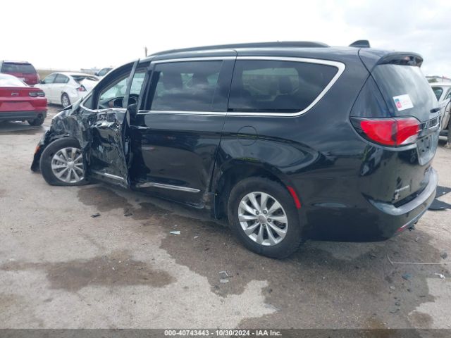 2C4RC1BG9HR752179 Chrysler Pacifica Touring-l