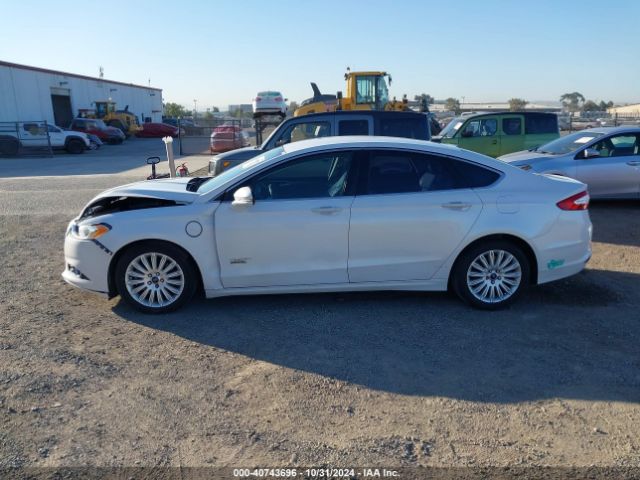 3FA6P0PUXGR123089 Ford Fusion Energi Se Luxury