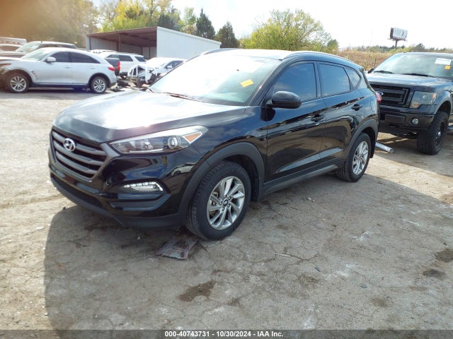 Hyundai TUCSON SE 2016 KM8J33A45GU182114 Image 2