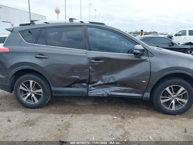 Toyota Rav4 Xle 2016 2T3WFREV8GW250481 Image 14