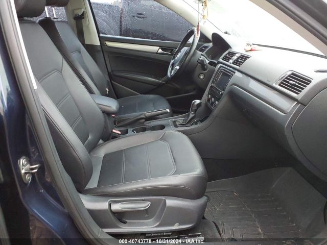 1VWAT7A37EC049485 Volkswagen Passat 1.8t Wolfsburg Edition