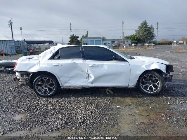 2C3CCAAGXJH264334 Chrysler 300 Touring
