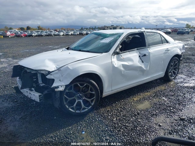 2C3CCAAGXJH264334 Chrysler 300 Touring