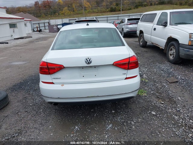 1VWAS7A33GC066340 Volkswagen Passat 1.8t S