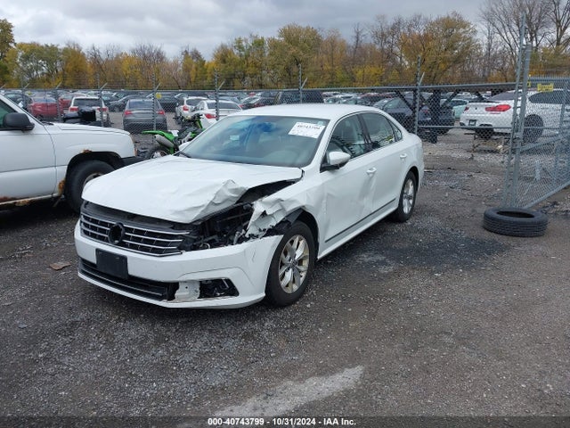1VWAS7A33GC066340 Volkswagen Passat 1.8t S