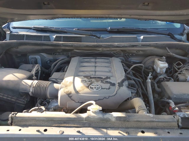 5TFDW5F15FX476743 Toyota Tundra Sr5 5.7l V8