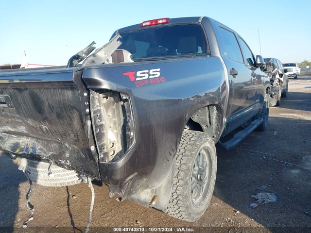 5TFDW5F15FX476743 Toyota Tundra Sr5 5.7l V8