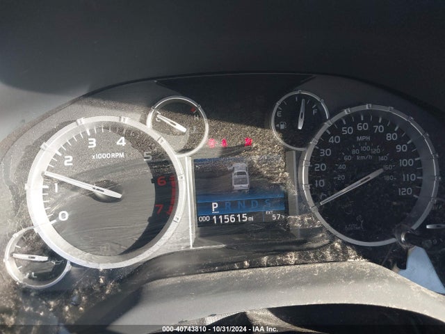 5TFDW5F15FX476743 Toyota Tundra Sr5 5.7l V8