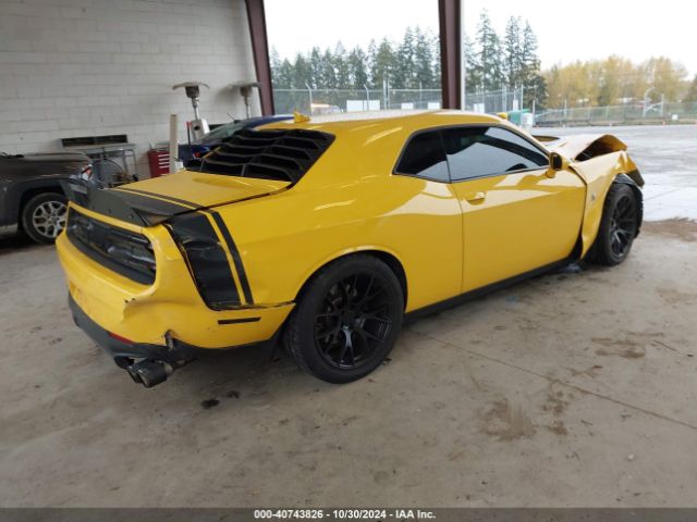 2C3CDZFJ1HH594096 Dodge Challenger 392 Hemi Scat Pack Shaker