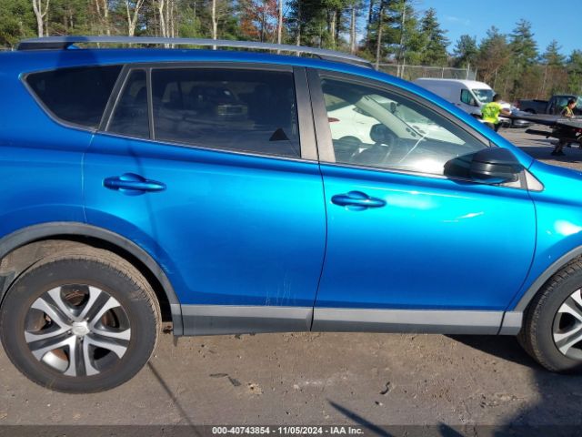 JTMBFREV5HJ158131 Toyota RAV4 LE
