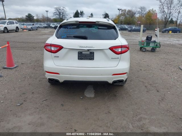 ZN661YUS4HX257830 Maserati LEVANTE S