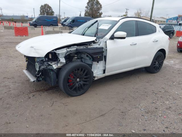 ZN661YUS4HX257830 Maserati LEVANTE S