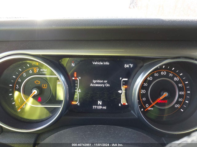 1C4HJXEG7JW292484 Jeep Wrangler Unlimited Sahara 4x4
