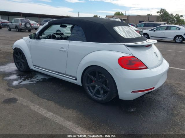 2015 VOLKSWAGEN BEETLE 3VW7T7AT6FM800442 Photo 2