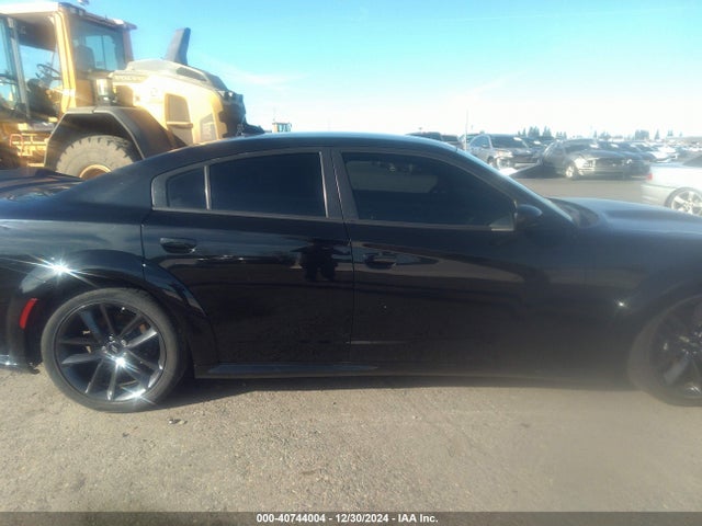 2C3CDXGJ2KH756702 Dodge Charger Scat Pack Rwd