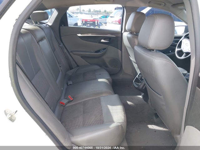 Chevrolet IMPALA 1LT 2017 1G1105S35HU191176 Image 8