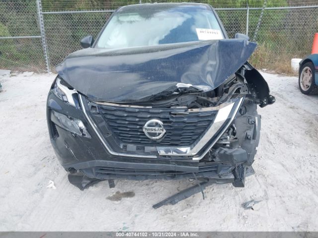 5N1AT3AA9MC823885 Nissan Rogue S Fwd