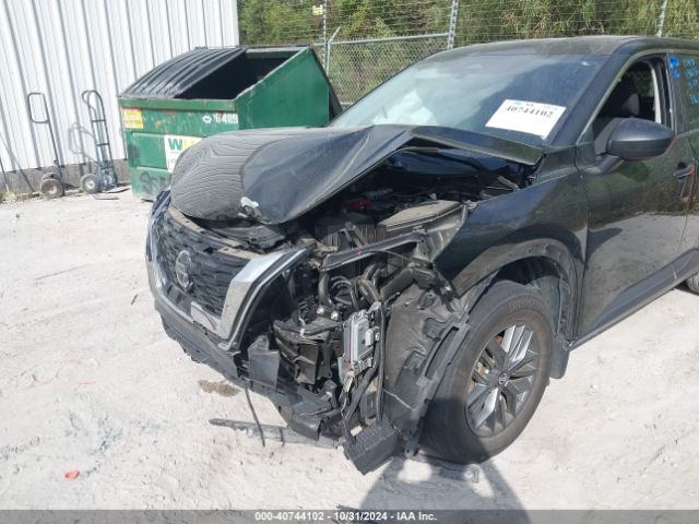 5N1AT3AA9MC823885 Nissan Rogue S Fwd