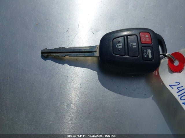 2012 Toyota Camry Se მანქანა იყიდება აუქციონზე, vin: 4T1BF1FK4CU183353, აუქციონის ნომერი: 40744141