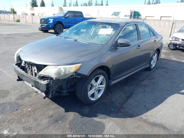 2012 Toyota Camry Se მანქანა იყიდება აუქციონზე, vin: 4T1BF1FK4CU183353, აუქციონის ნომერი: 40744141