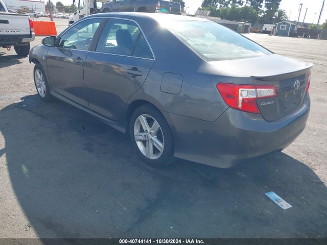2012 Toyota Camry Se მანქანა იყიდება აუქციონზე, vin: 4T1BF1FK4CU183353, აუქციონის ნომერი: 40744141