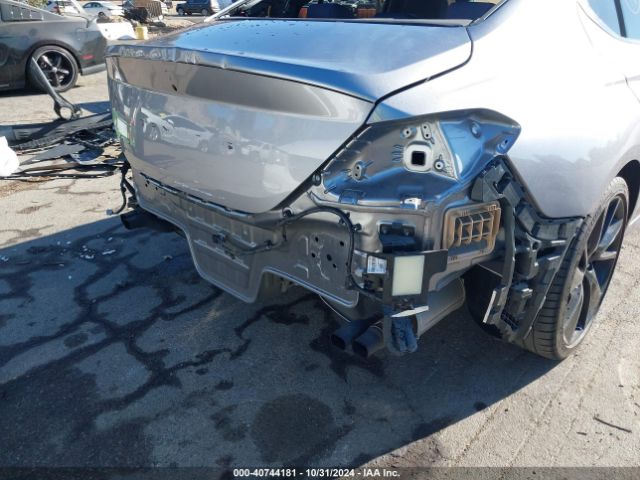 KMTG54TE2PU114147 Genesis G70 3.3t Rwd