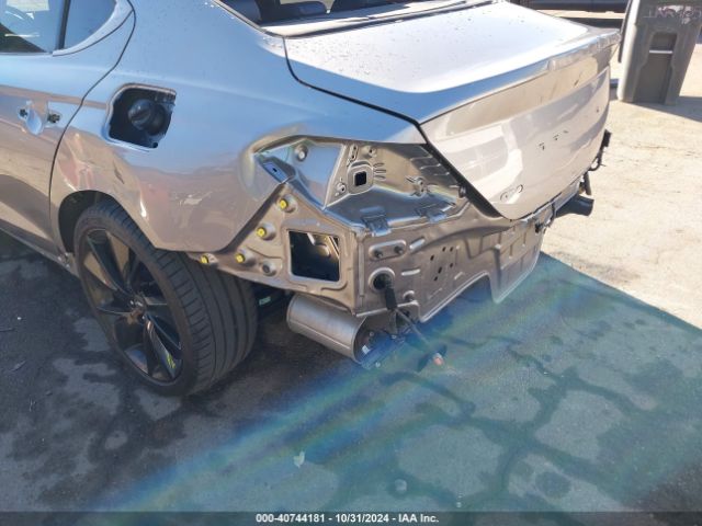KMTG54TE2PU114147 Genesis G70 3.3t Rwd