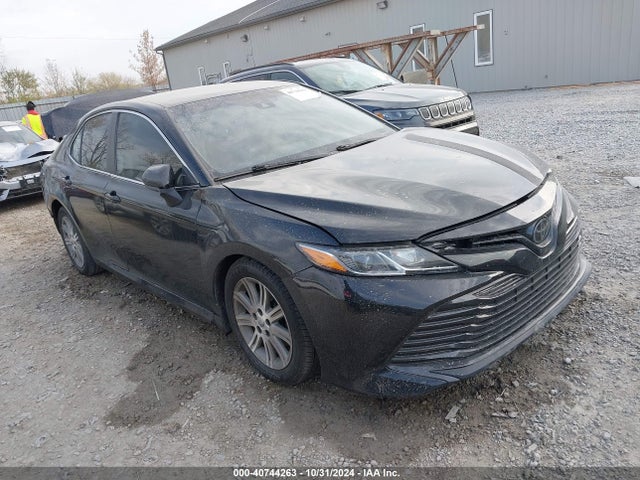 4T1B11HK9JU619588 Toyota CAMRY LE