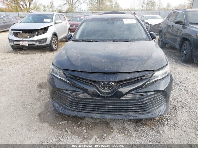4T1B11HK9JU619588 Toyota CAMRY LE