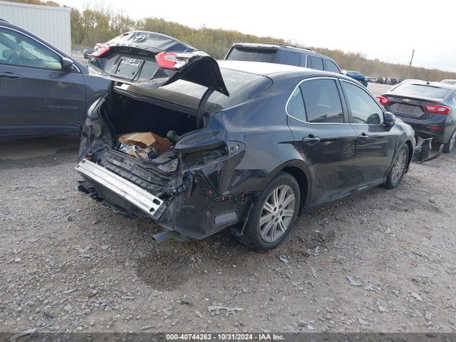 4T1B11HK9JU619588 Toyota CAMRY LE