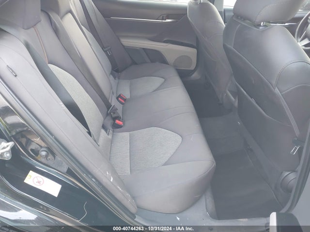 4T1B11HK9JU619588 Toyota CAMRY LE