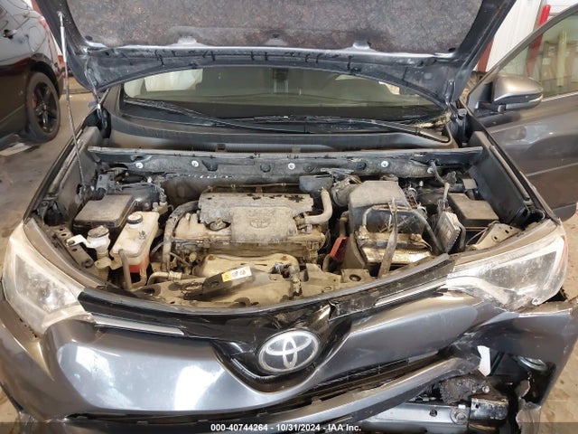Toyota Rav4 Xle 2017 JTMRFREV2HJ137963 Image 10