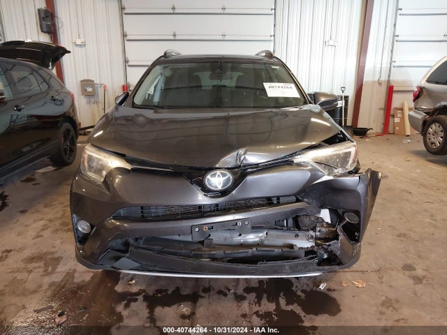 Toyota Rav4 Xle 2017 JTMRFREV2HJ137963 Image 12